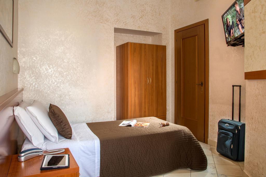 Hotel Luciani Rome Luaran gambar